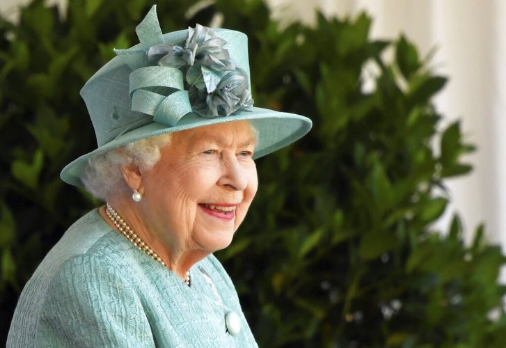Queen Elizabeth's birthday marked with smaller ceremony
